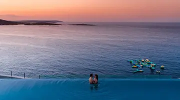 SeaView Hotel