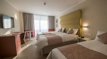 SeaView Hotel