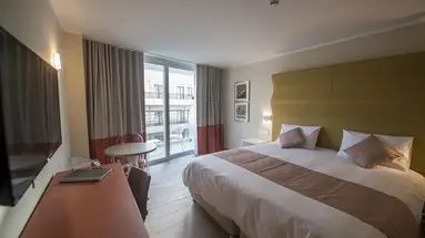 SeaView Hotel