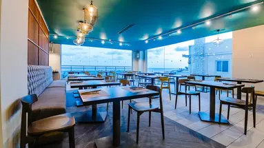 SeaView Hotel