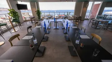 SeaView Hotel