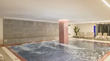 SeaView Hotel