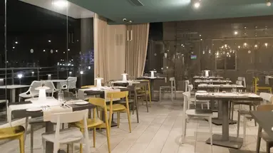 SeaView Hotel