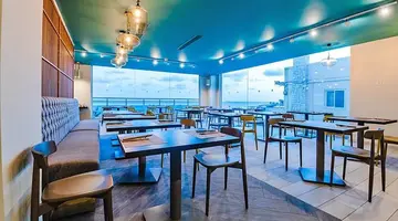 SeaView Hotel