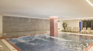 SeaView Hotel