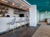 SeaView Hotel