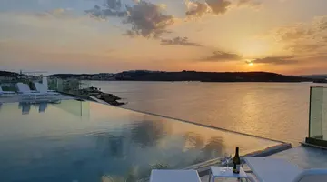 Seaview Hotel