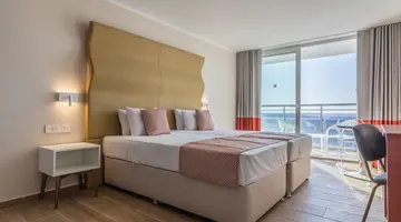 SeaView Hotel