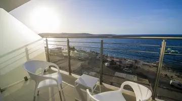 SeaView Hotel
