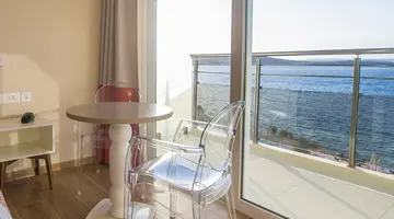 Seaview Hotel