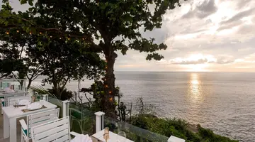 Secret Cliff Villa