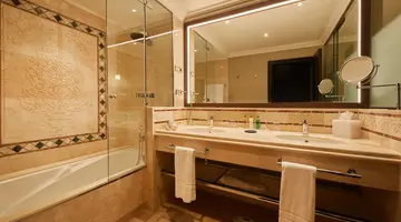 SECRETS BAHIA REAL RESORT & SPA ( ADUTLS ONLY +16)