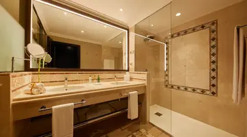 SECRETS BAHIA REAL RESORT & SPA ( ADUTLS ONLY +16)