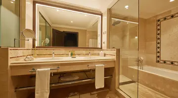 SECRETS BAHIA REAL RESORT & SPA ( ADUTLS ONLY +16)