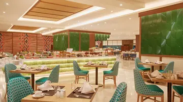 SECRETS BAHIA REAL RESORT & SPA ( ADUTLS ONLY +16)