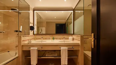 SECRETS BAHIA REAL RESORT & SPA ( ADUTLS ONLY +16)
