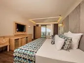 SECRETS SUNNY BEACH RESORT & SPA Adults Only