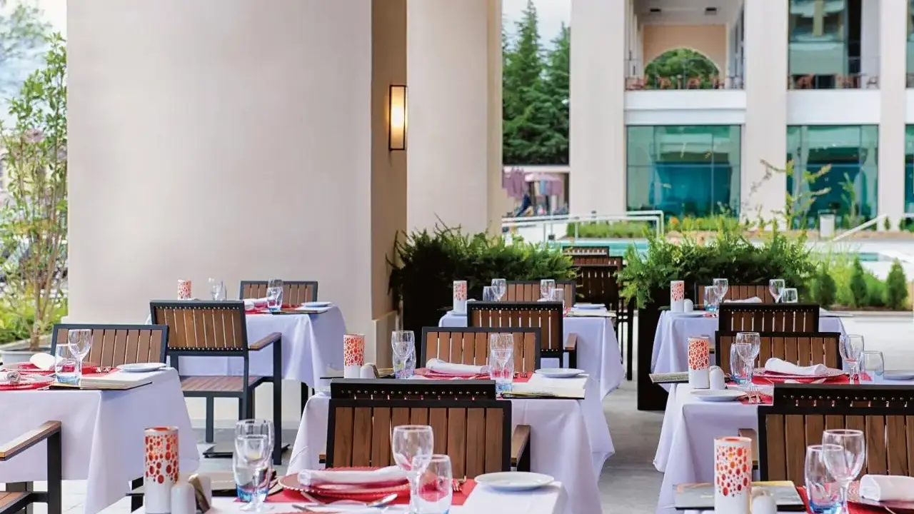 SECRETS SUNNY BEACH RESORT SPA