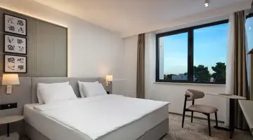 SeeSea Hotel