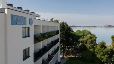 SeeSea Hotel