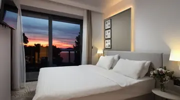 SeeSea Hotel