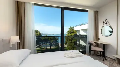 SeeSea Hotel