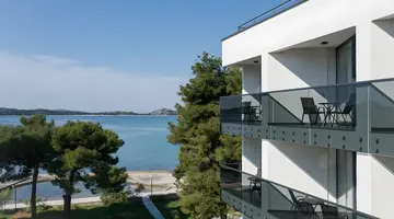 SeeSea Hotel