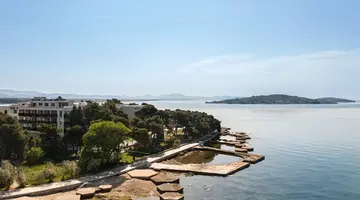 SeeSea Hotel