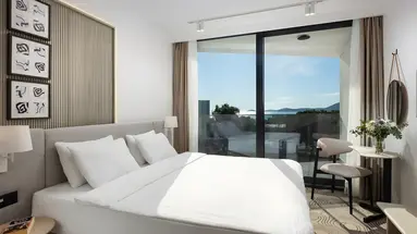 SeeSea Hotel
