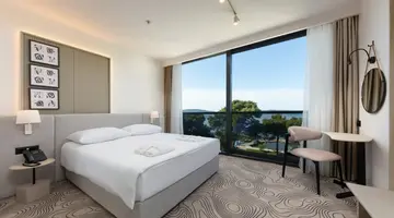 SeeSea Hotel
