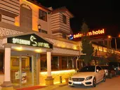 Selenium Hotel