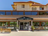 Selenium Hotel