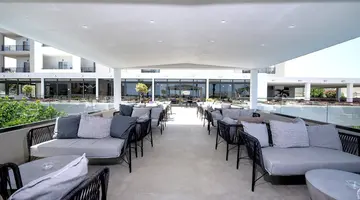 Selini Suites