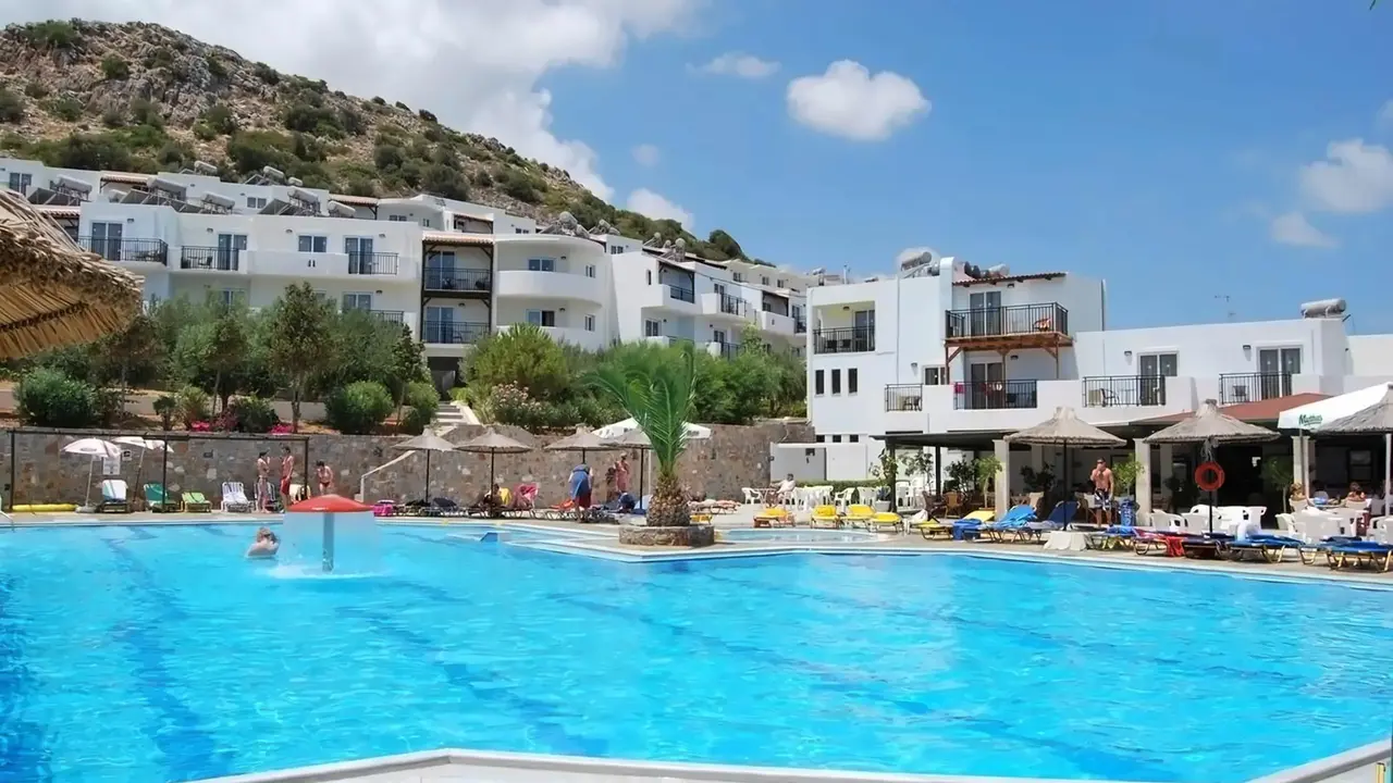 Semiramis Village Hotel