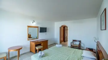 Semiramis Village Hotel