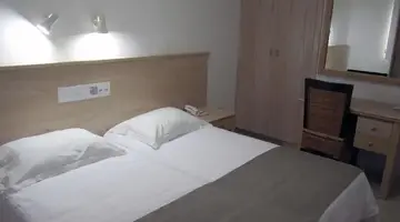 Senator Hotel Apartments