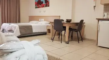 Senator Hotel Apartments