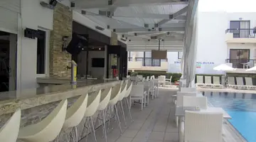 Senator Hotel Apartments