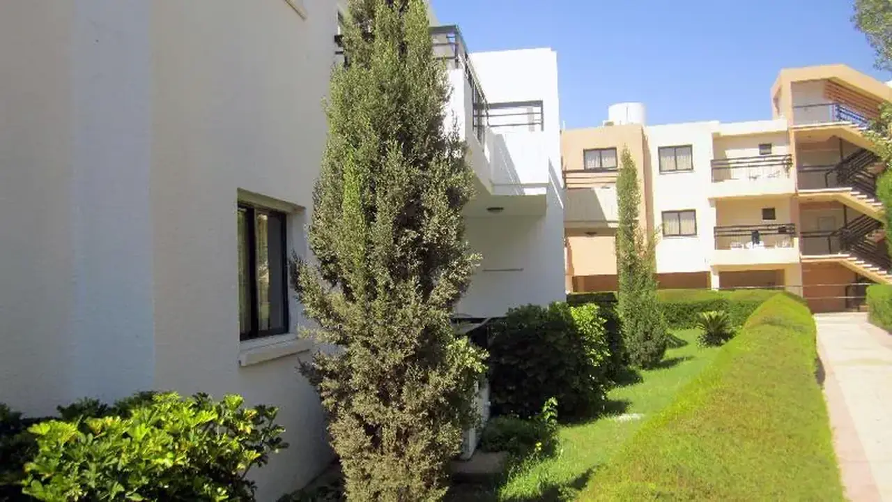 Senator Hotel Apartments