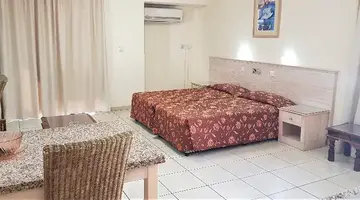 Senator Hotel Apartments
