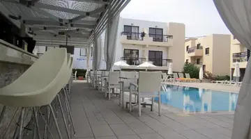 Senator Hotel Apartments