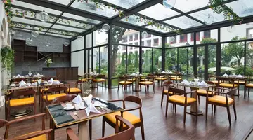 Senna Hue Hotel