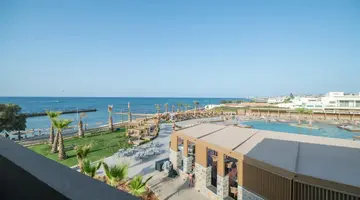 Senseana Sea Side Resort & Aquadventure