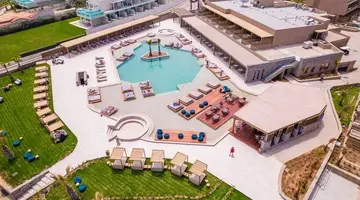 Senseana Sea Side Resort & Spa