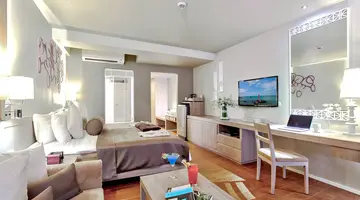 Sentido Khao Lak