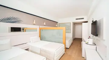 SENTIDO LYCUS BEACH