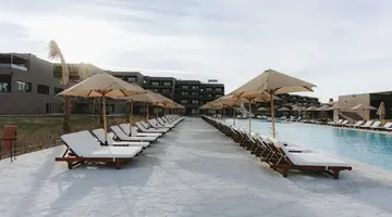 Sentido Naga Bay