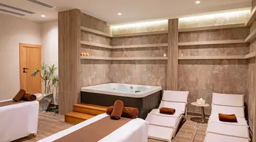 Sentido Naga Bay