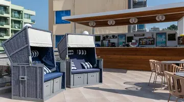 Sentido Neptun Beach