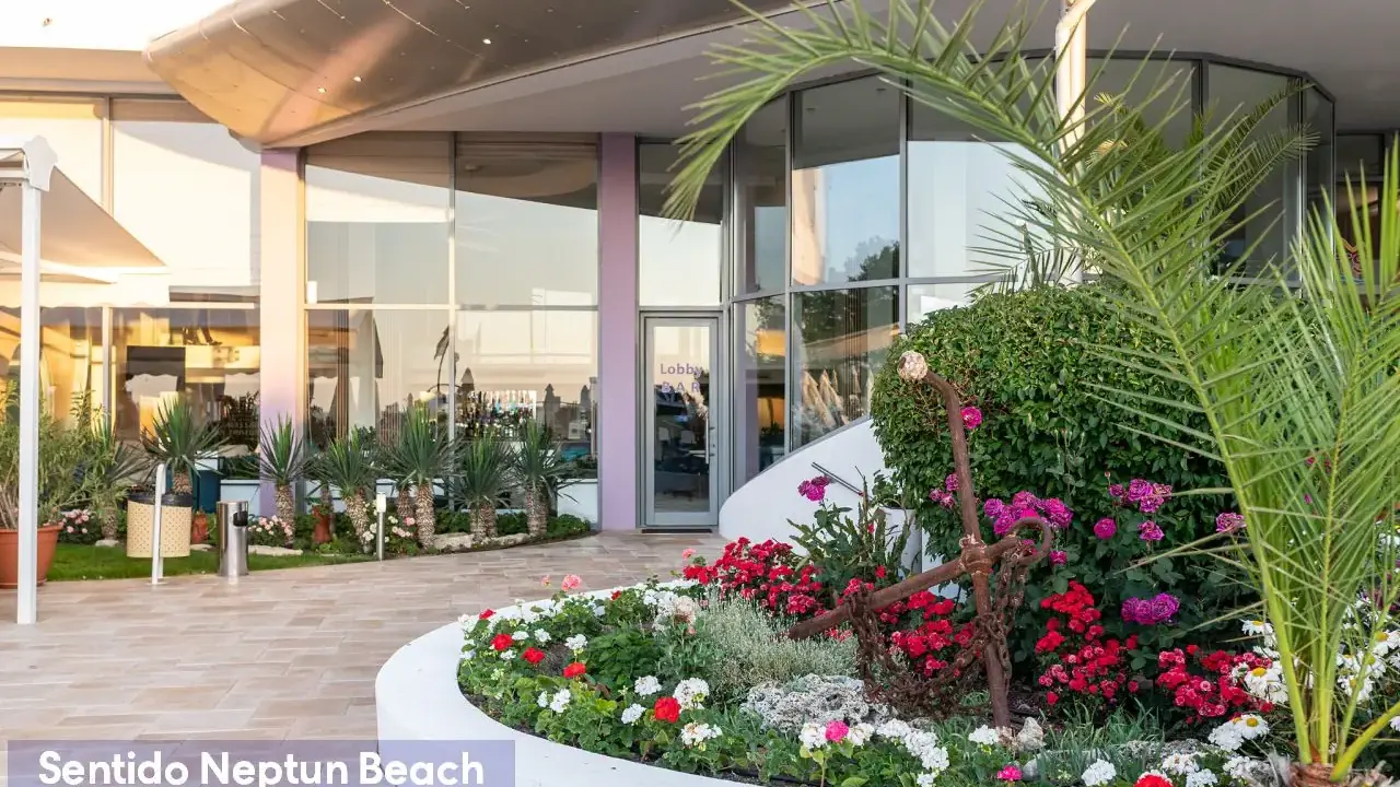 Sentido Neptun Beach